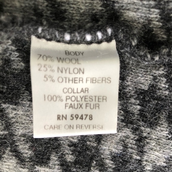 A.IDA Houndstooth Cardigan Wide Faux Fur Collar Wool Gray And Black Size Small - Picture 4 of 5